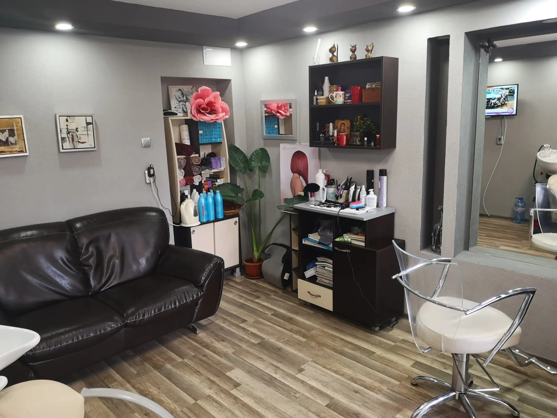 Beauty salon Katy