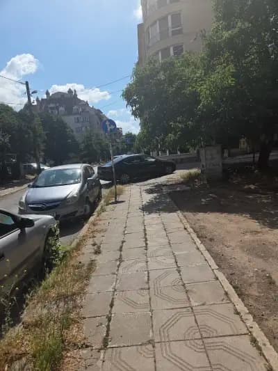 Флора Дизайн - магазин за цветя и подаръци