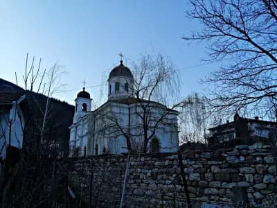 Храм "Свети Свети Константин и Елена"