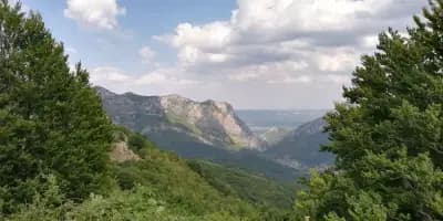 Семеен хотел Момина сълза