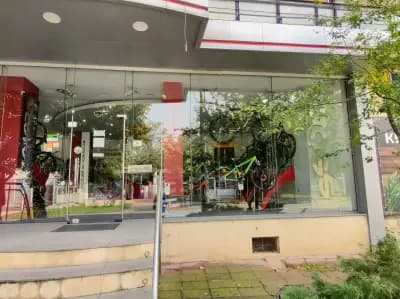 Фирмен магазин и сервиз за велосипеди Крос- Враца