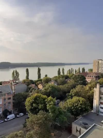 Хотел "Ровно"
