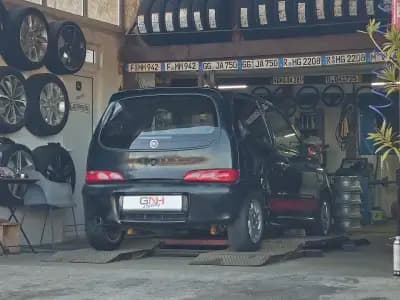 Джи Ен Ейч Стайлинг ЕООД-Сервиз за гуми, джанти внос Германия, пътна помощ