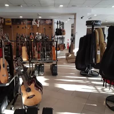 YAMAHA Music store / Музикален магазин