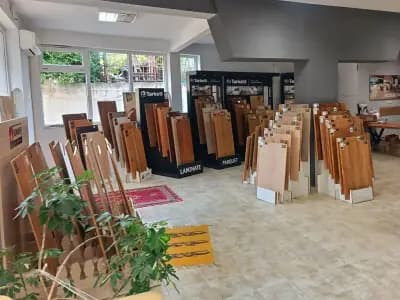 Паркетен Свят франчайз