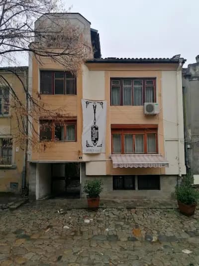 Absinthe House
