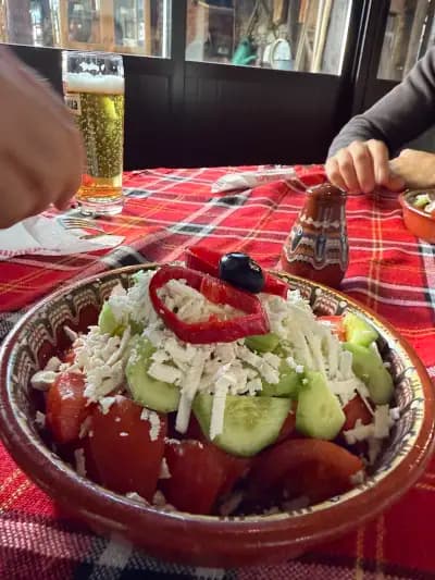 Шапковатъ кръчмъ