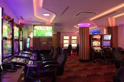 Circle gaming club