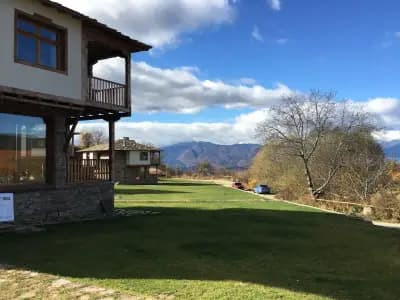 Leshten Guest Homes "Venny, Hope and Love"