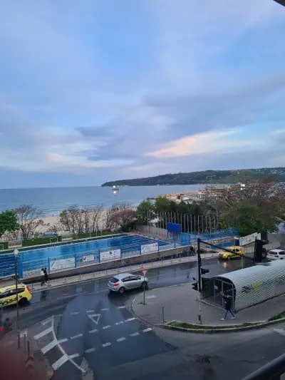 Panorama Hotel - Free EV Charging Station