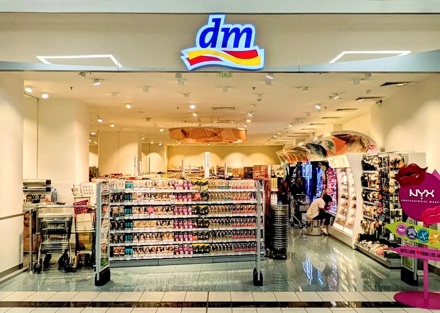 dm България
