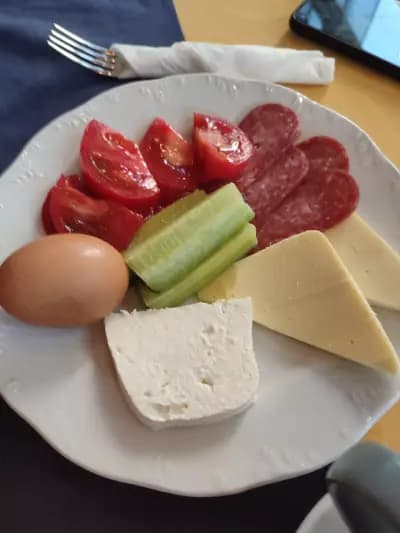 Хотел Консул