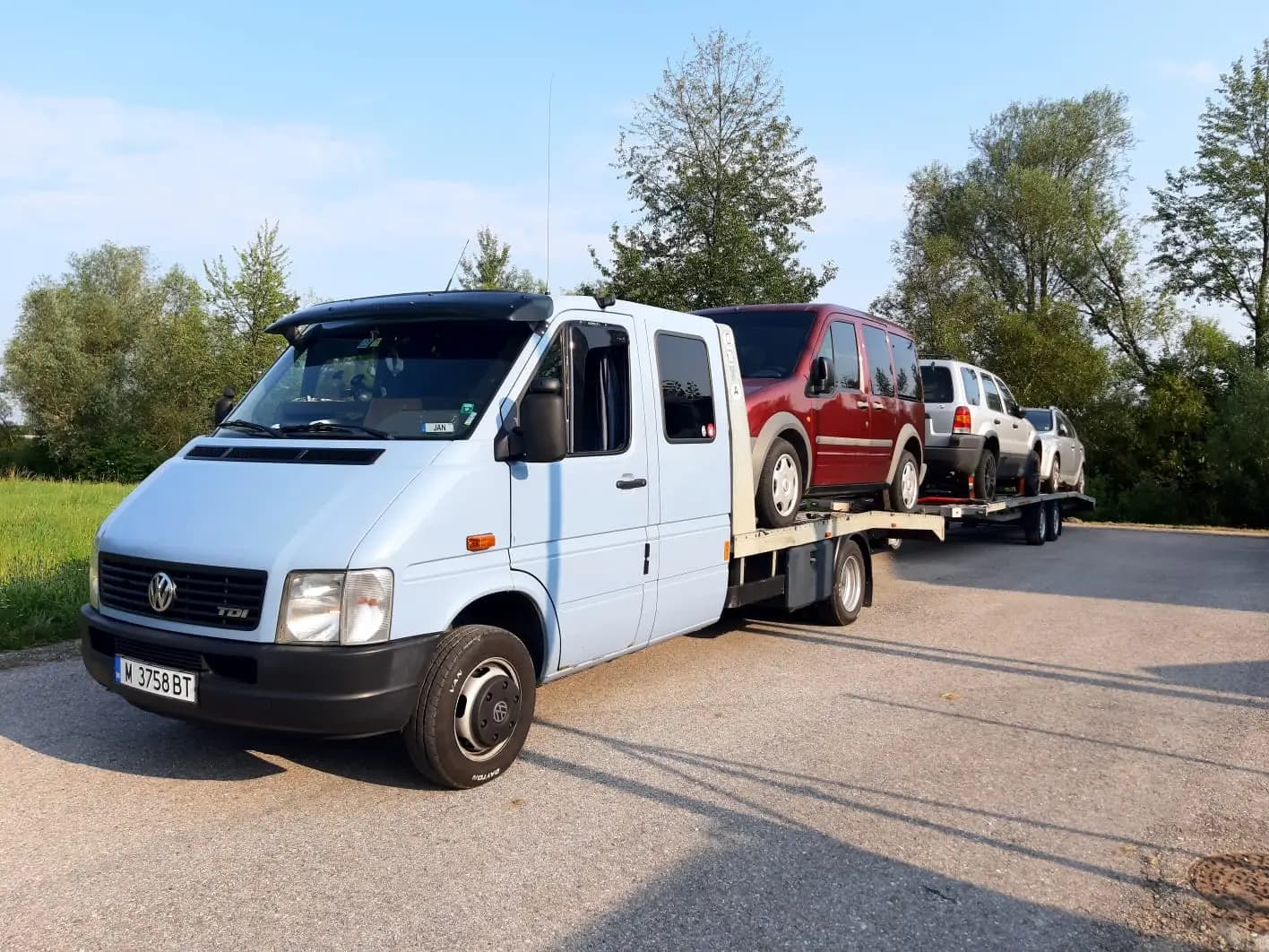 Автокъща Jani