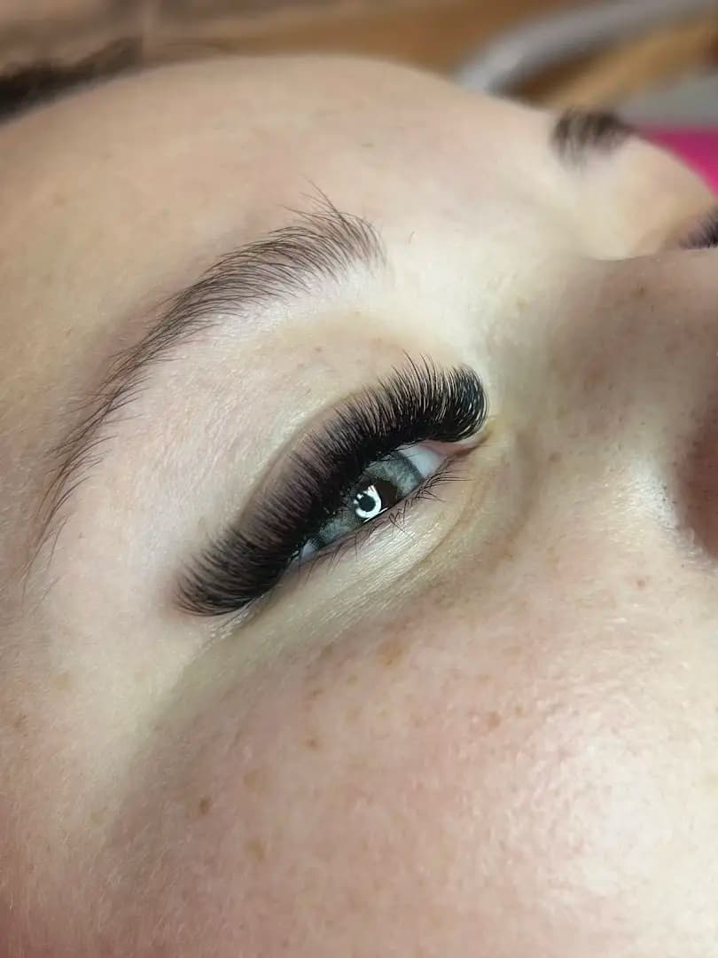 Nicolle Beauty Boutique | Студио за красота Хасково | Кола Маска | Почистване на лице | Професионален грим |