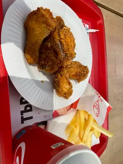 KFC СТУДЕНТСКИ ГРАД