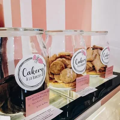 Cakery à la Bakery, Pastry & Coffee shop