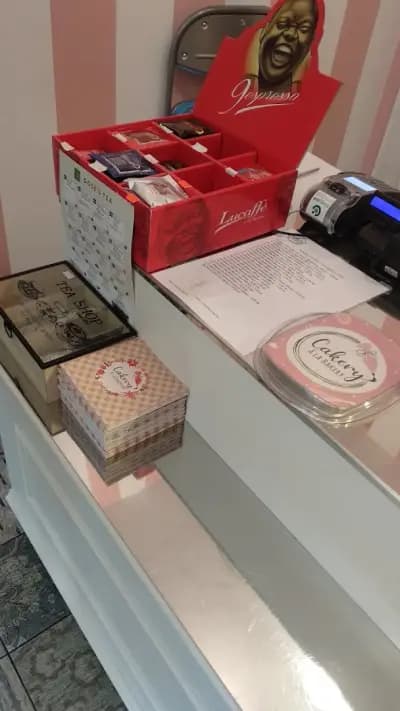 Cakery à la Bakery, Pastry & Coffee shop