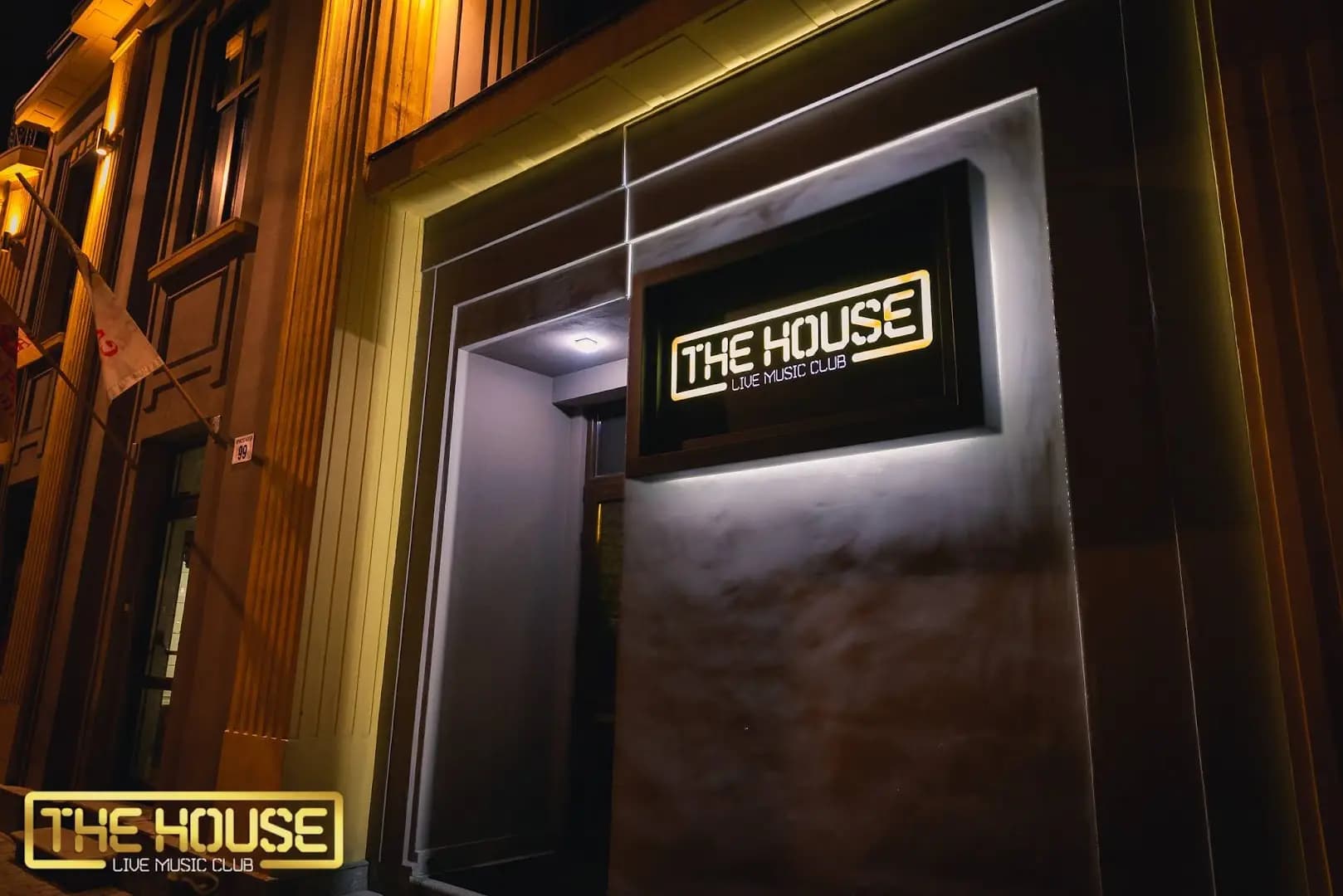 THE HOUSE пиано бар