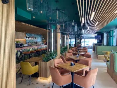 BAHAMI Bar & Club