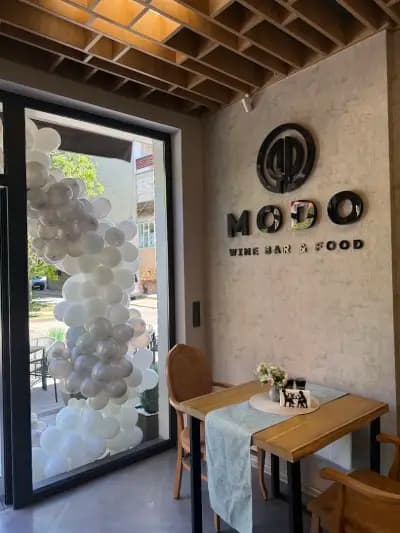 MODO Wine Bar & Food