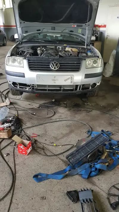 Автосервиз "Автоманиаци"