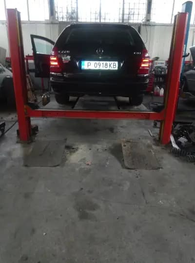 Автосервиз "Автоманиаци"