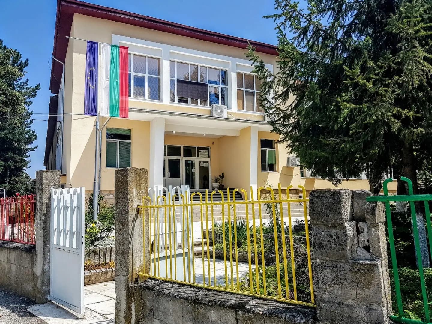 ПГ по Техника и облекло „Дочо Михайлов“