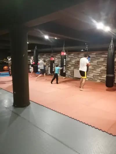 Спортен център "ЗАЛАТА"