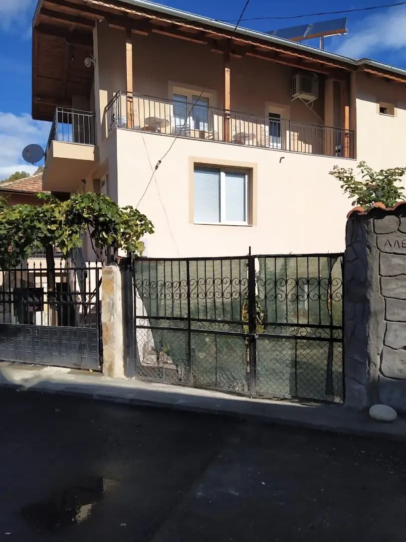 Elenite Guesthouse