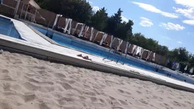 St. Tropez - pool & bar