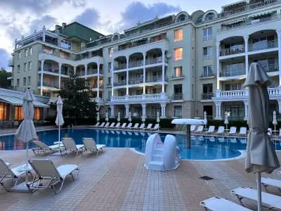 Romance Hotel and Family Suites