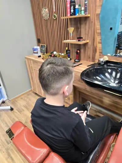 BARBER SHOP STYLE
