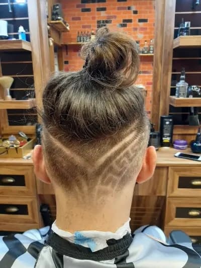 BARBER SHOP STYLE