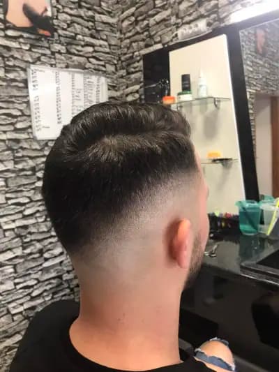 BARBER SHOP STYLE