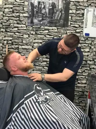 BARBER SHOP STYLE