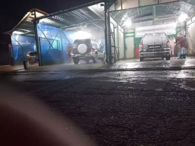 Автомивка на самообслужване