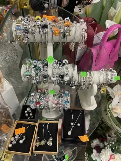 Бутик За Цветя Миксфльор - Доставка На Цветя