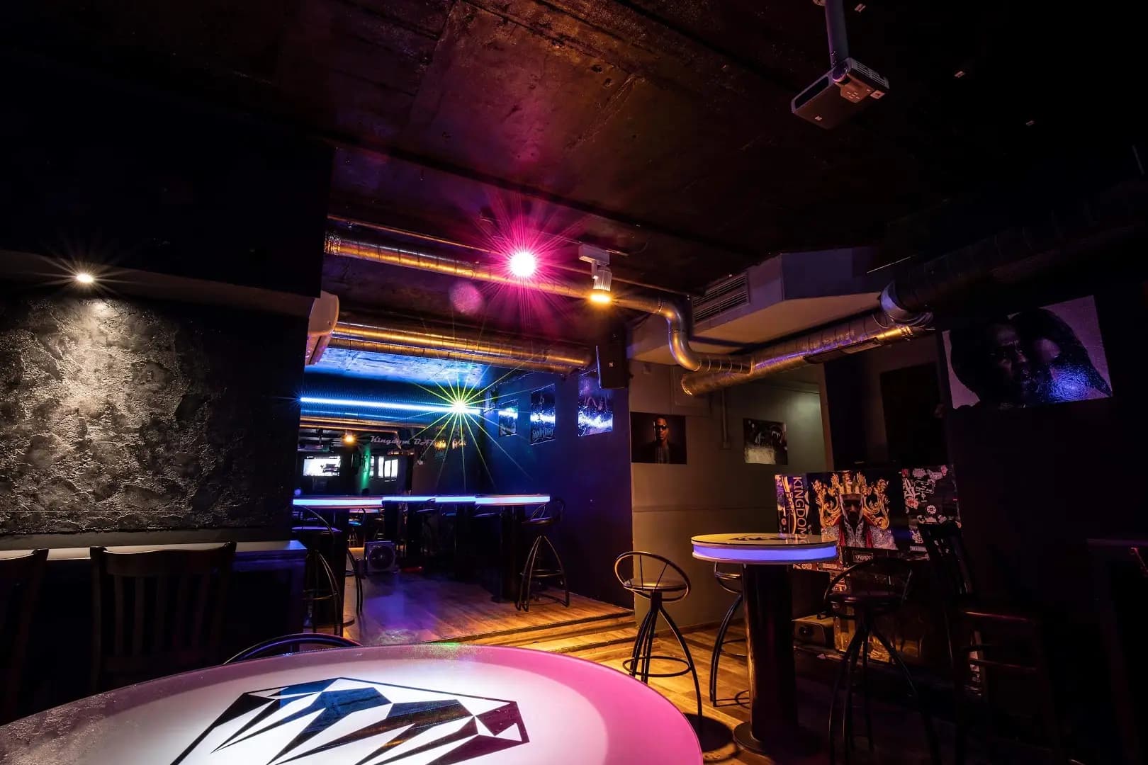 Kingdom Bar