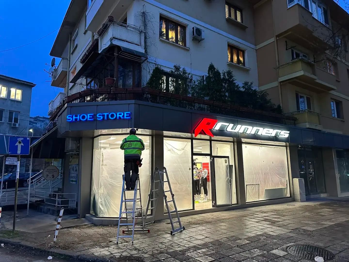 Shoe Store-Runners