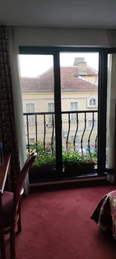 Хотел Централ