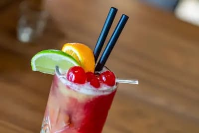 Крилото Cocktails & Gastro Bar