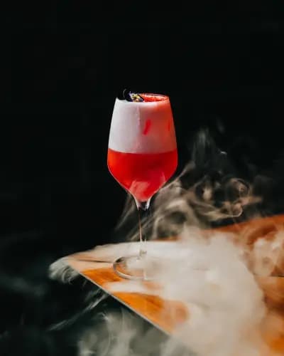 Крилото Cocktails & Gastro Bar
