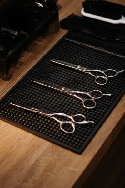HeadHunters Barbershop