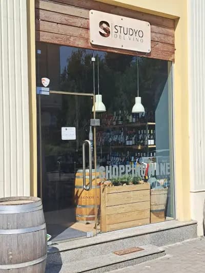 Studyo del Vino