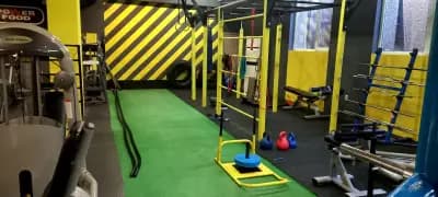 Фитнес център,, HAMMER CROSS"Ботевград