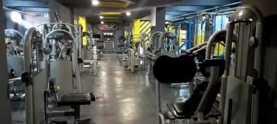 Фитнес център,, HAMMER CROSS"Ботевград