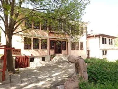 Среброва къща