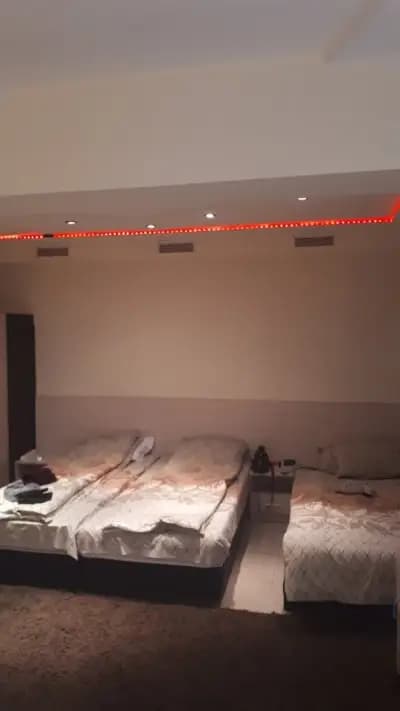 Venis House