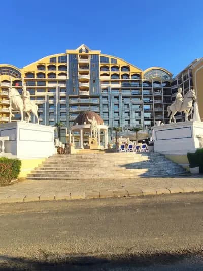 Platinum hotel and casino