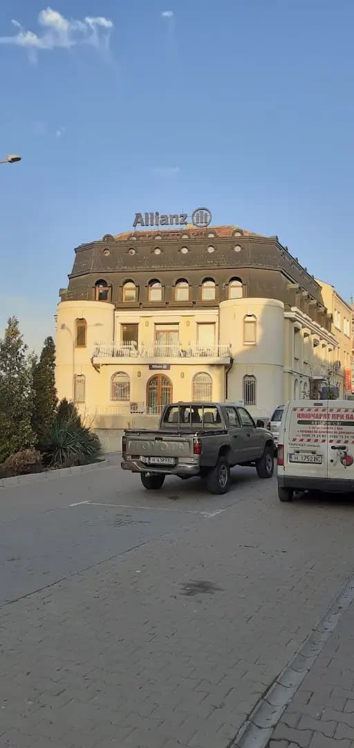 Алианц Застраховане